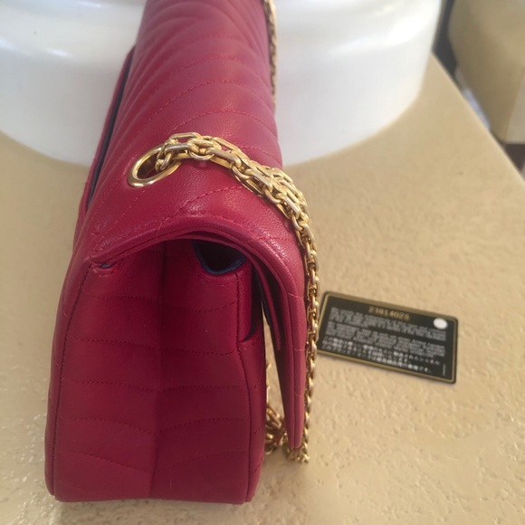 Chanel Pink Fuchsia 2.55 sheepskin chevron bag . - Picture 4 of 11